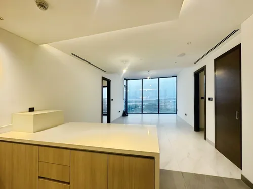 2 Bedrooms Apartment in The Crest Tower A