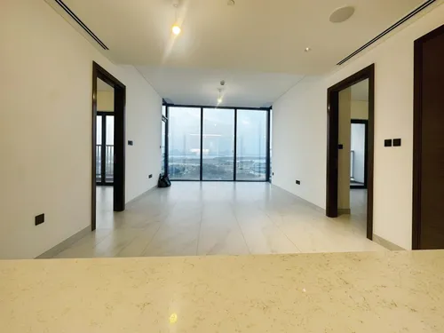 2 Bedrooms Apartment in The Crest Tower A