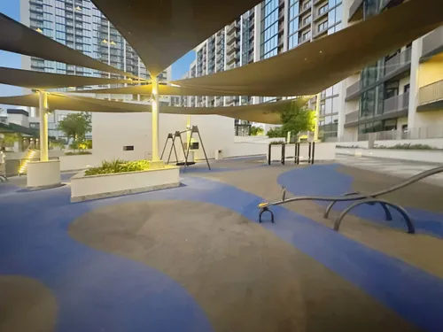 2 Bedrooms Apartment in The Crest Tower A