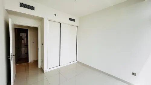 3 Bedrooms Apartment in Beach Vista 1
