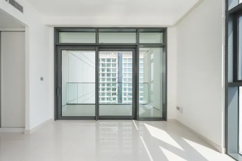 3 Bedrooms Apartment in Beach Vista 1