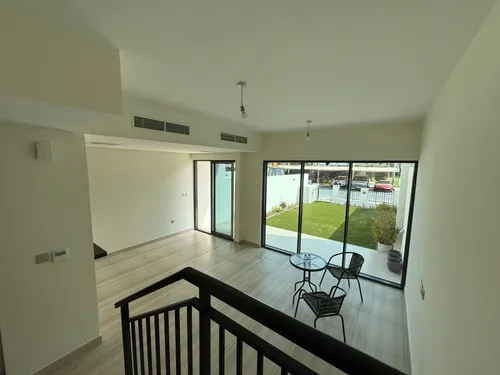 4 Bedrooms Townhouse in Phoenix