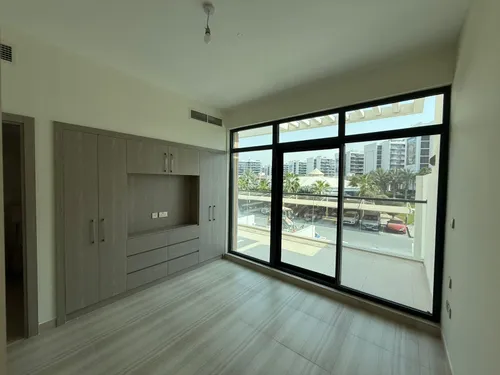 4 Bedrooms Townhouse in Phoenix