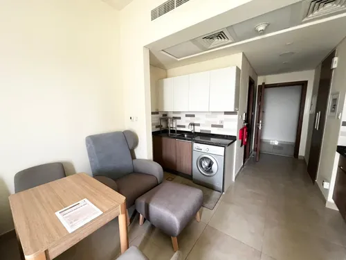  Apartment in Azizi Plaza