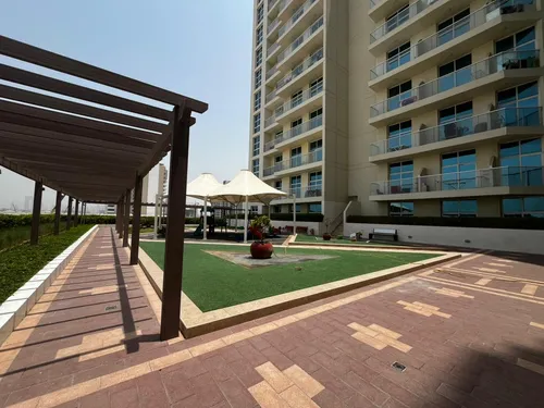  Apartment in Azizi Plaza