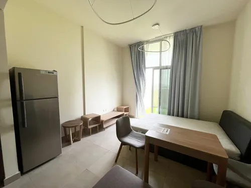  Apartment in Azizi Plaza