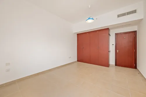 2 Bedrooms Apartment in Bahar 1