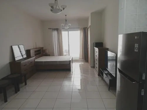 Low floor | Spacious | Vacant | Flexible cheques
