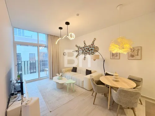 Vacant | Spacious | Open views | Peaceful location