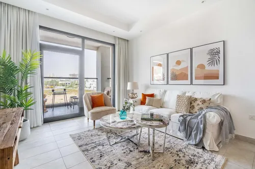 Fully Furnished | Upgraded | Vacant | Spacious