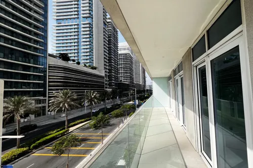 2 Bedrooms Apartment in Sunrise Bay