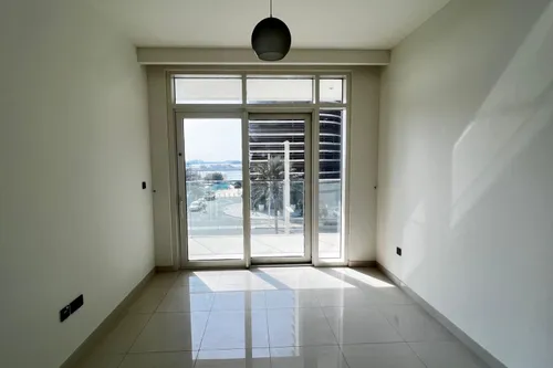 2 Bedrooms Apartment in Sunrise Bay