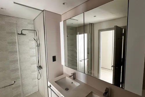 2 Bedrooms Apartment in Sunrise Bay