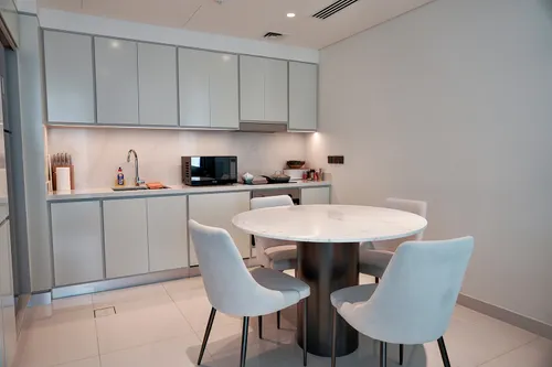 2 Bedrooms Apartment in Sunrise Bay Tower 2