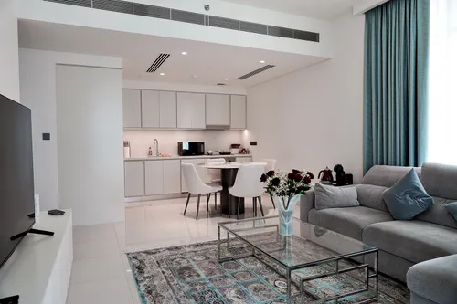 2 Bedrooms Apartment in Sunrise Bay Tower 2