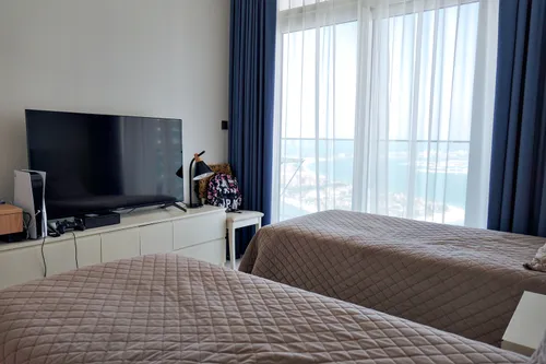 2 Bedrooms Apartment in Sunrise Bay Tower 2