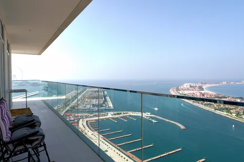 2 Bedrooms Apartment in Sunrise Bay Tower 2