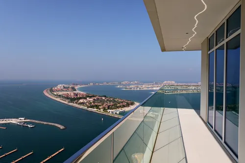 2 Bedrooms Apartment in Sunrise Bay Tower 2