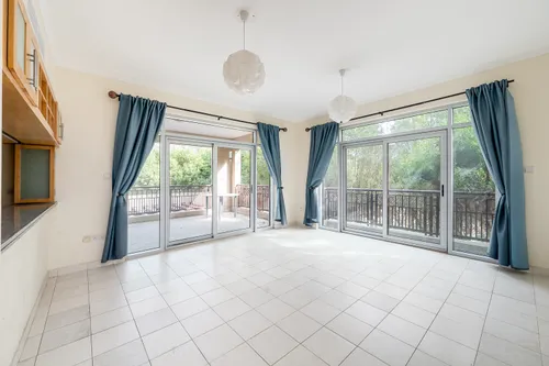 2 Bedrooms Apartment in Turia Tower B