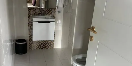 1 Bedroom Apartment in Upper Crest