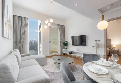 1 Bedroom Apartment in Hanover Square