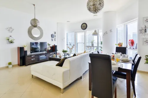 2 Bedrooms Apartment in Concorde Tower