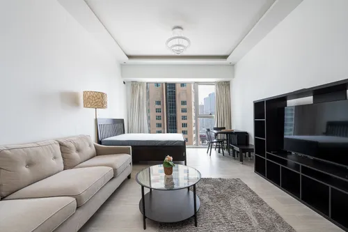 Apartment in Me Do Re Tower