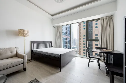 Apartment in Me Do Re Tower