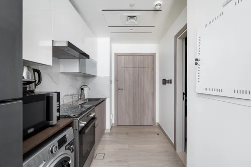 Apartment in Me Do Re Tower