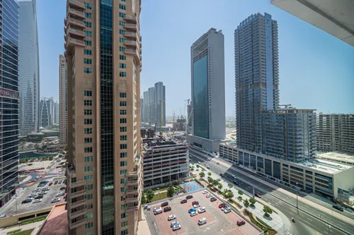Apartment in Me Do Re Tower