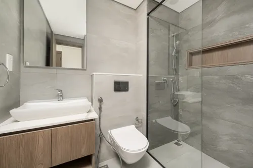 1 Bedroom Apartment in Laya Heights