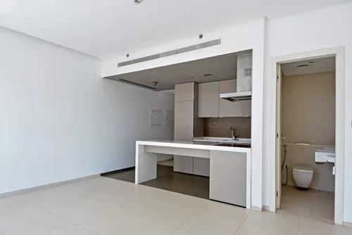 1 Bedroom Apartment in West Avenue Tower