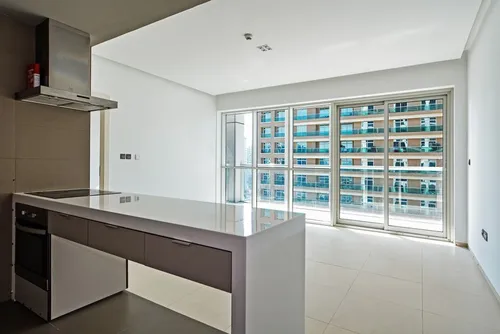 1 Bedroom Apartment in West Avenue Tower