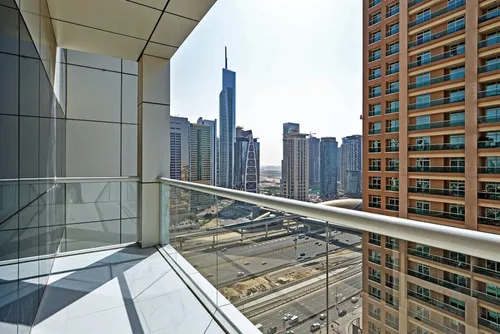1 Bedroom Apartment in West Avenue Tower