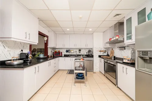 3 Bedrooms Apartment in Rimal 5