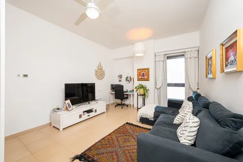 3 Bedrooms Apartment in Rimal 5
