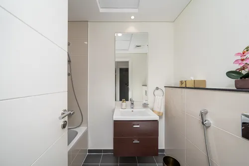 2 Bedrooms Apartment in Viridis Residence and Hotel Apartments