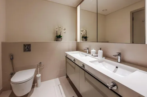 2 Bedrooms Apartment in Sunrise Bay Tower 1