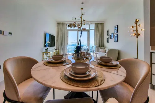 2 Bedrooms Apartment in Sunrise Bay Tower 1