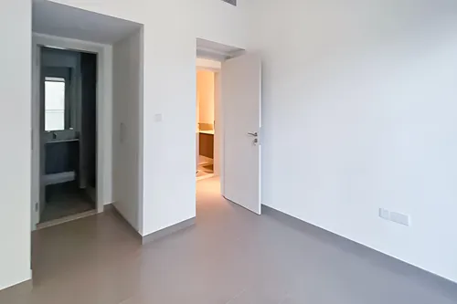 2 Bedrooms Apartment in Park Heights 2