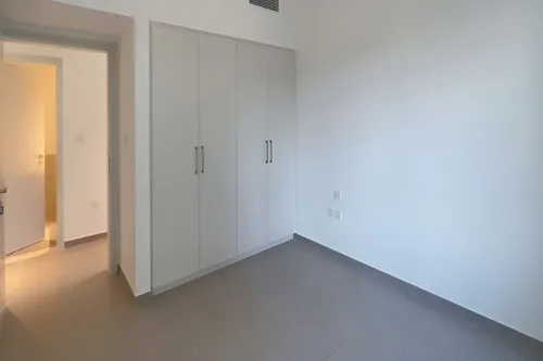 2 Bedrooms Apartment in Park Heights 2