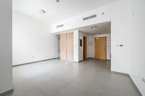 Spacious Studio | White Goods Included | Ready Now