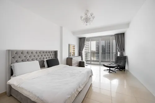 3 Bedrooms Apartment in Laguna Tower
