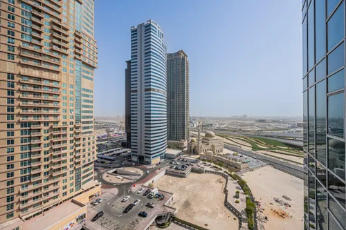 3 Bedrooms Apartment in Laguna Tower