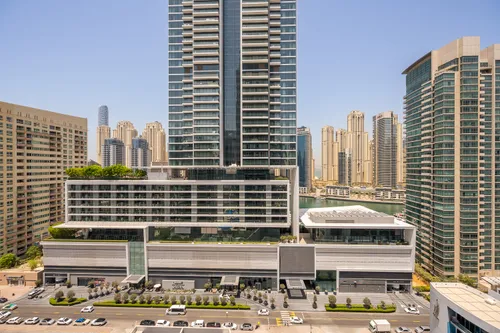 4 Bedrooms Apartment in Horizon Tower
