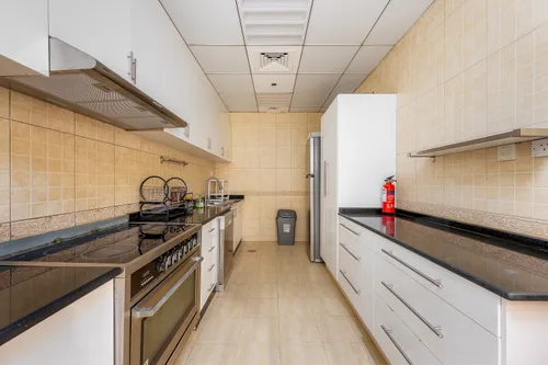 4 Bedrooms Apartment in Horizon Tower
