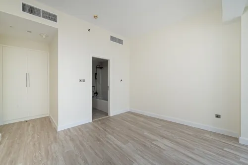 2 Bedrooms Apartment in Trident Grand Residence