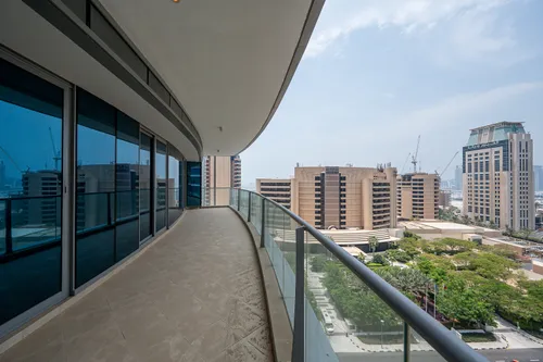2 Bedrooms Apartment in Trident Grand Residence