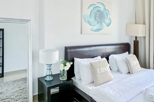 2 Bedrooms Apartment in Icon Tower 1