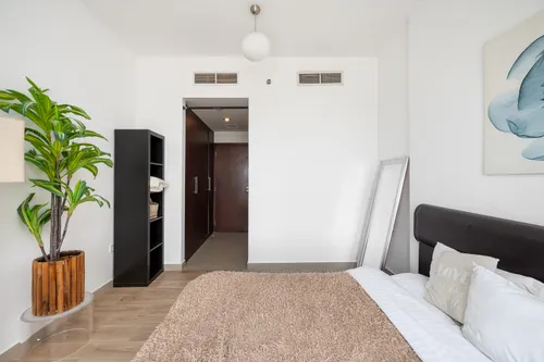 2 Bedrooms Apartment in Icon Tower 1